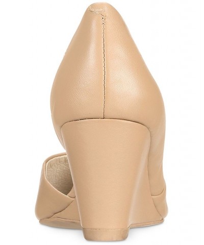 Women's Ellis Wedge Pumps PD02 $58.50 Shoes