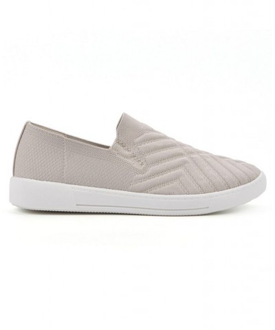 Women's Until Slip-on Sneakers PD04 $27.60 Shoes