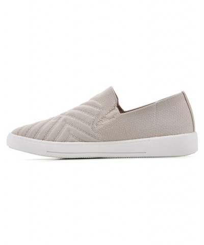 Women's Until Slip-on Sneakers PD04 $27.60 Shoes