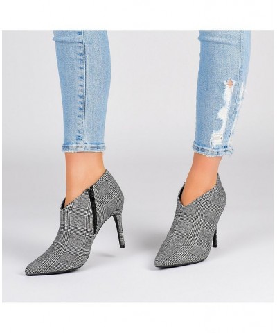 Women's Demmi Bootie Black $45.00 Shoes